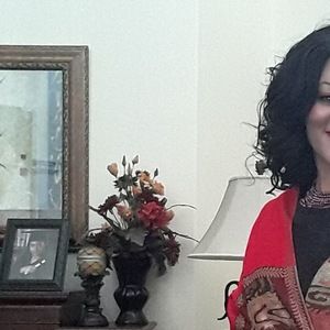 Meet your Posher, Shelley